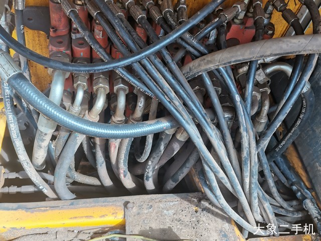 徐工 XE80D 挖掘机