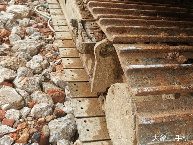 徐工 XE80D 挖掘机