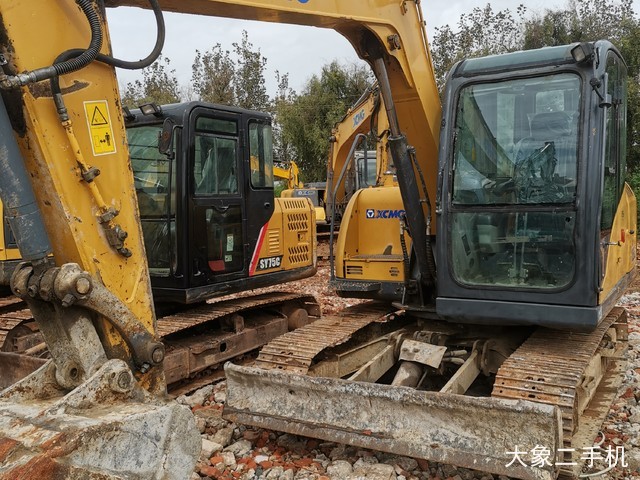 徐工 XE80D 挖掘机