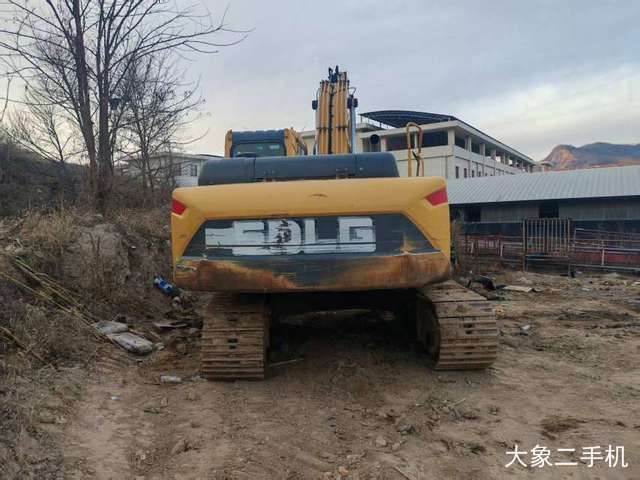 山东临工 E6225F 挖掘机