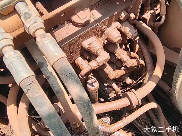 神钢 SK140LC-8 挖掘机