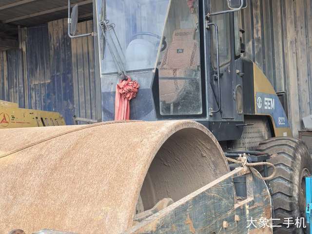 山工 SEM522 压路机