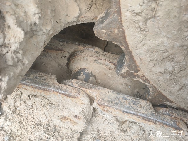 山东临工 LG685 挖掘机