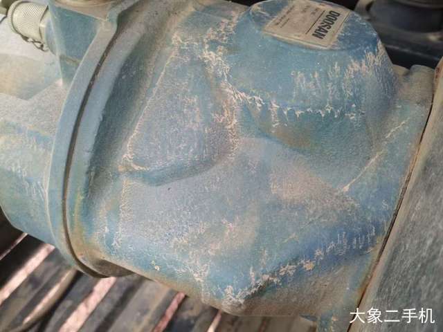 山东临工 60 挖掘机