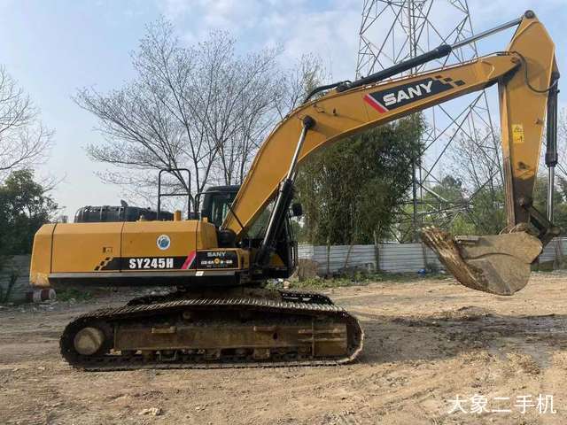 三一重工 SY245H 挖掘机