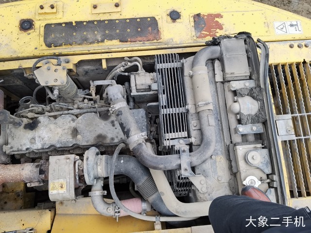 小松 PC210-8 挖掘机