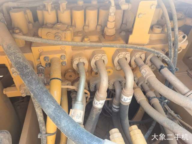 卡特彼勒 323D液压 挖掘机