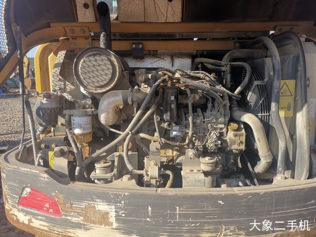 山东临工 E660F 挖掘机