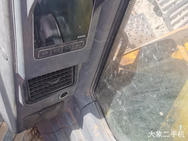 三一重工 SY75C 挖掘机