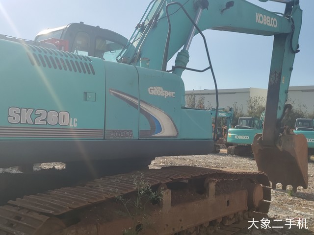 神钢 SK260LC-8 挖掘机