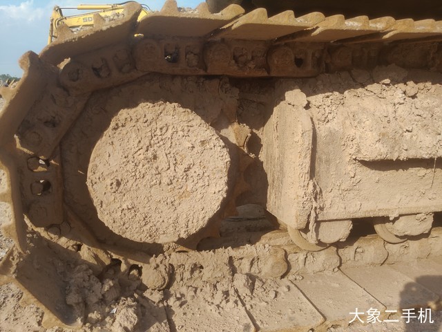 现代 R150LC-9 挖掘机