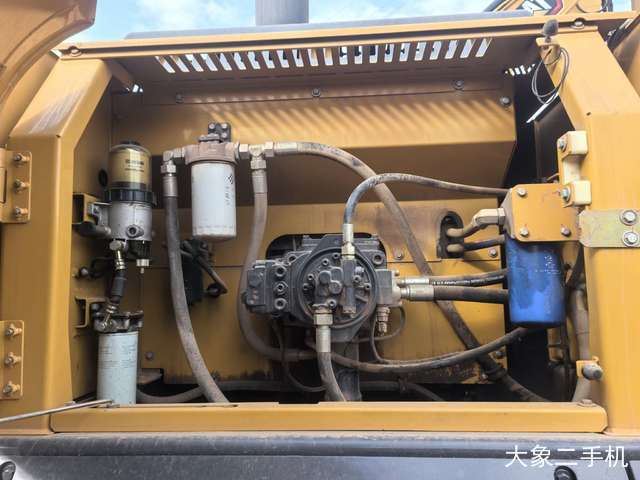 徐工 XE370D 挖掘机