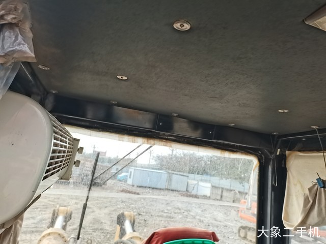 山推 SD32-8 推土机