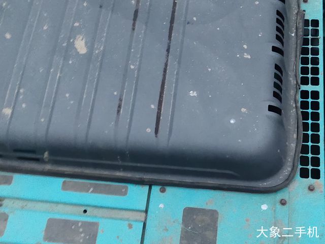 神钢 SK200-YN12 挖掘机