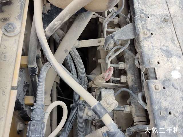 山东临工 E6225H 挖掘机