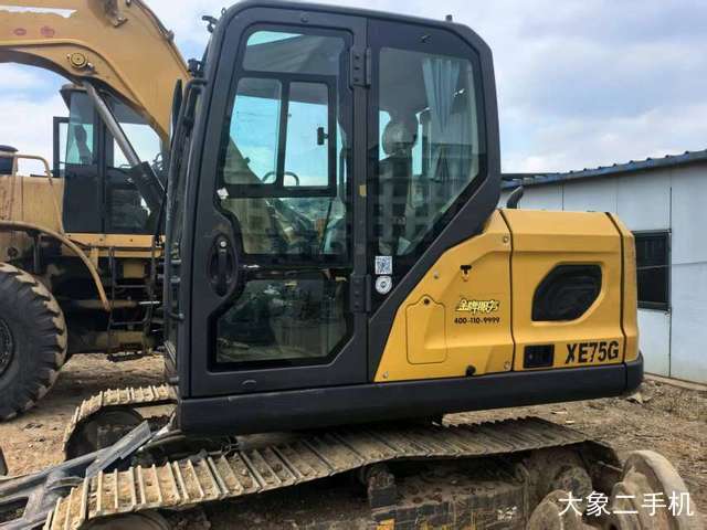 徐工 XE75G 挖掘机
