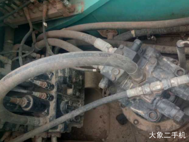 神钢 SK200超8 挖掘机