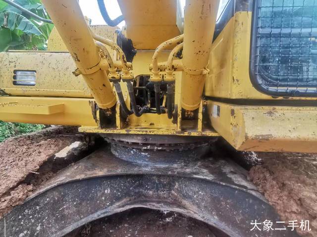 小松 PC200-8N1 挖掘机