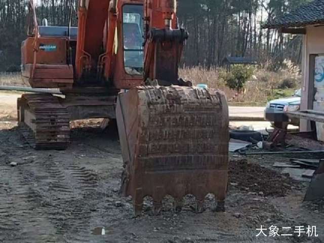 斗山 DH215-7 挖掘机