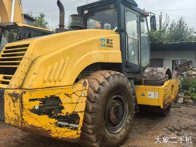 厦工 XG626M 压路机