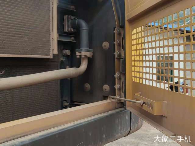 山东临工 E6300F 挖掘机