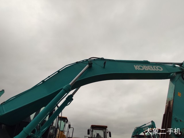 神钢 SK350LC-8 挖掘机