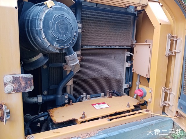 徐工 XE135D 挖掘机