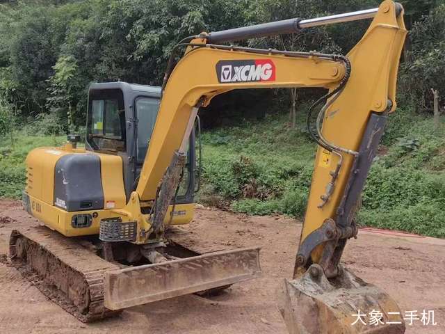 徐工 XE60D 挖掘机