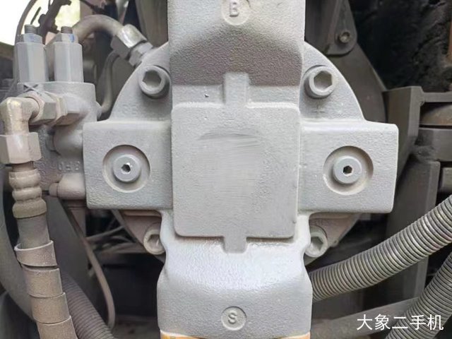 三一重工 SY65C 挖掘机