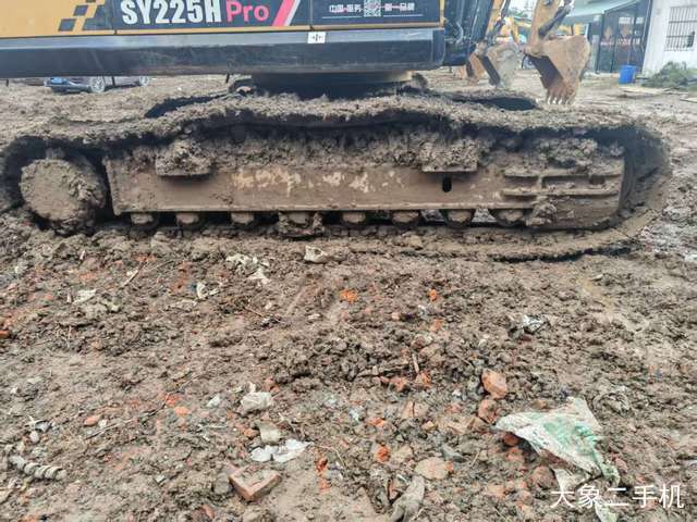 三一重工 SY225C 挖掘机