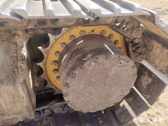 山东临工 E6225F 挖掘机