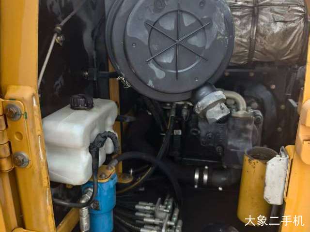 山东临工 E680F 挖掘机