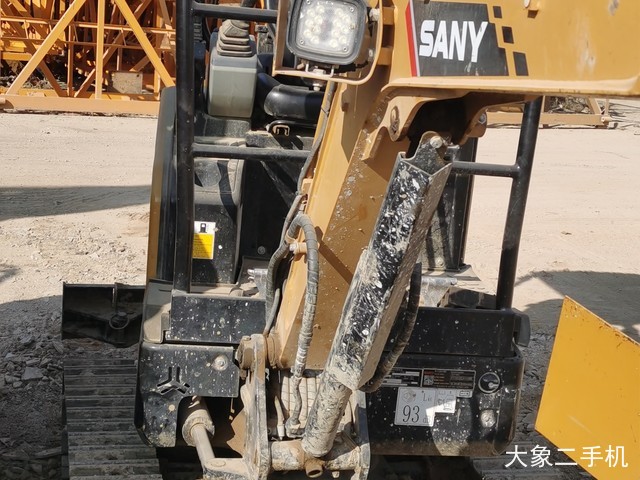 三一重工 SY16C 挖掘机