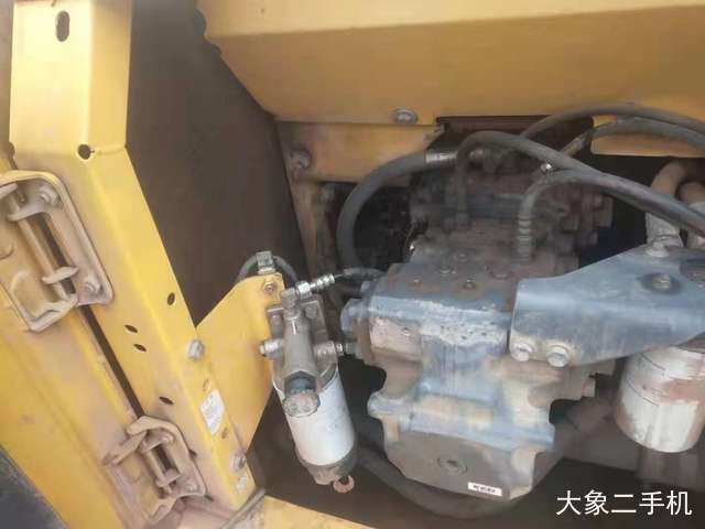 小松 PC240LC-8 挖掘机