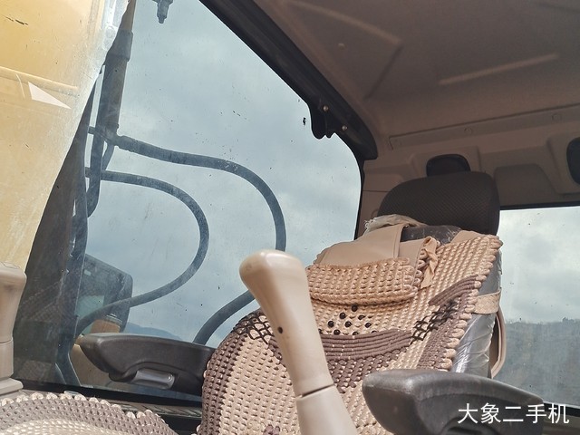 徐工 XE135D 挖掘机