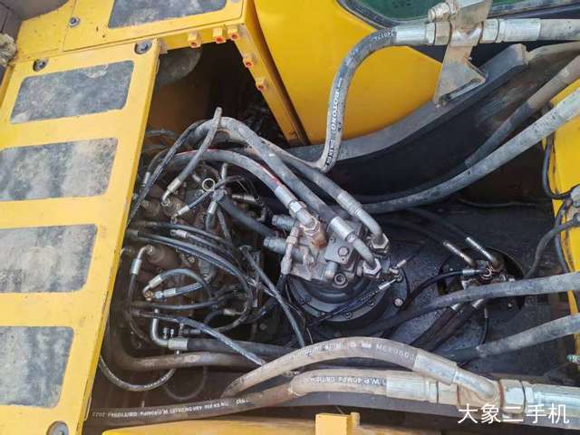 山东临工 E6225F 挖掘机