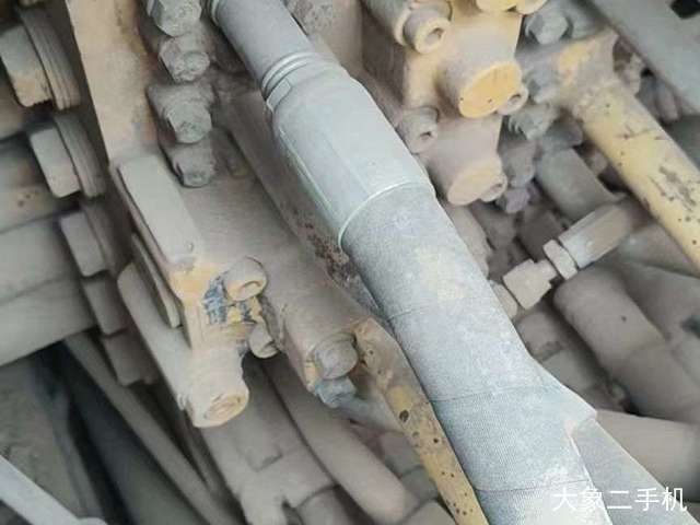 小松 PC200-8 挖掘机