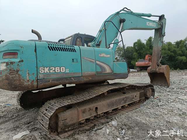 神钢 SK260LC-8 挖掘机