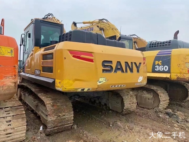 三一重工 SY265C 挖掘机