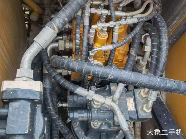 三一重工 SY135C-10 挖掘机