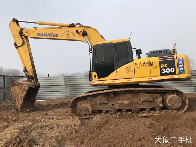 小松 PC270-7 挖掘机