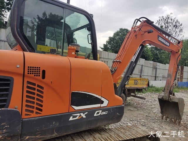 斗山 DX55-9C 挖掘机