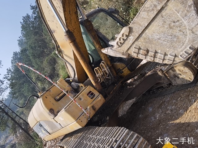 卡特彼勒 320CL 挖掘机