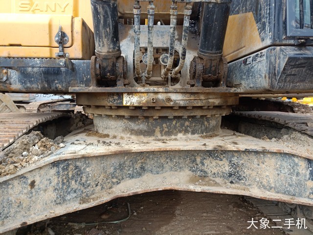 三一重工 SY245H 挖掘机