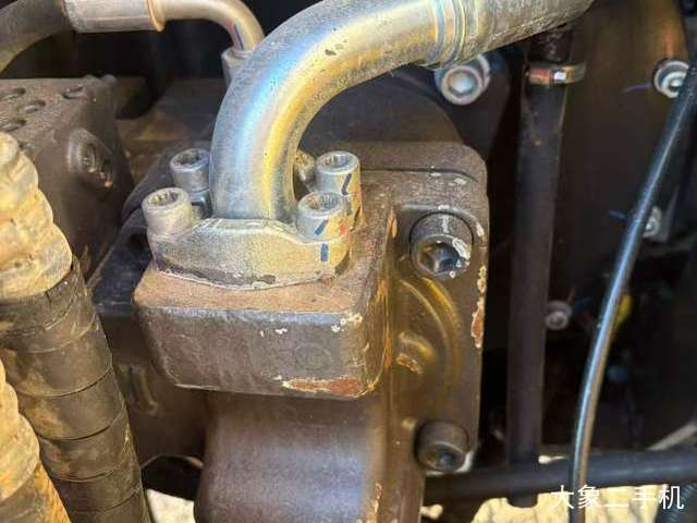 三一重工 SY75C 挖掘机