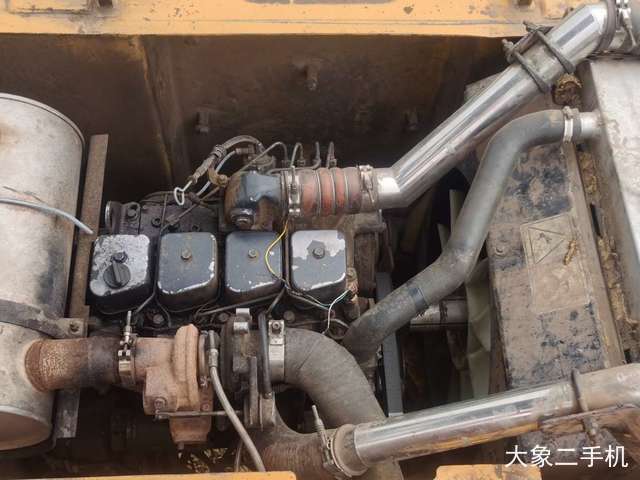 现代 R150LC-7 挖掘机