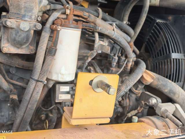 山东临工 E680F 挖掘机