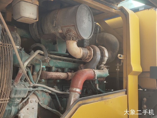 山东临工 L955F 装载机