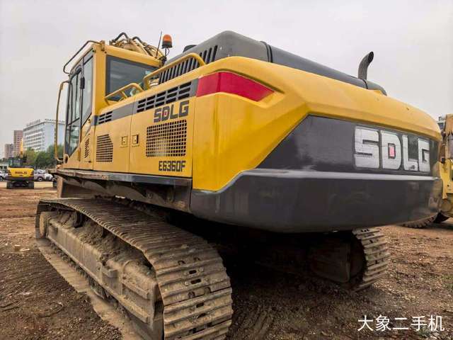 山东临工 LG6360E 挖掘机