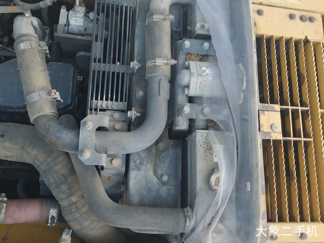 小松 PC220-8 挖掘机